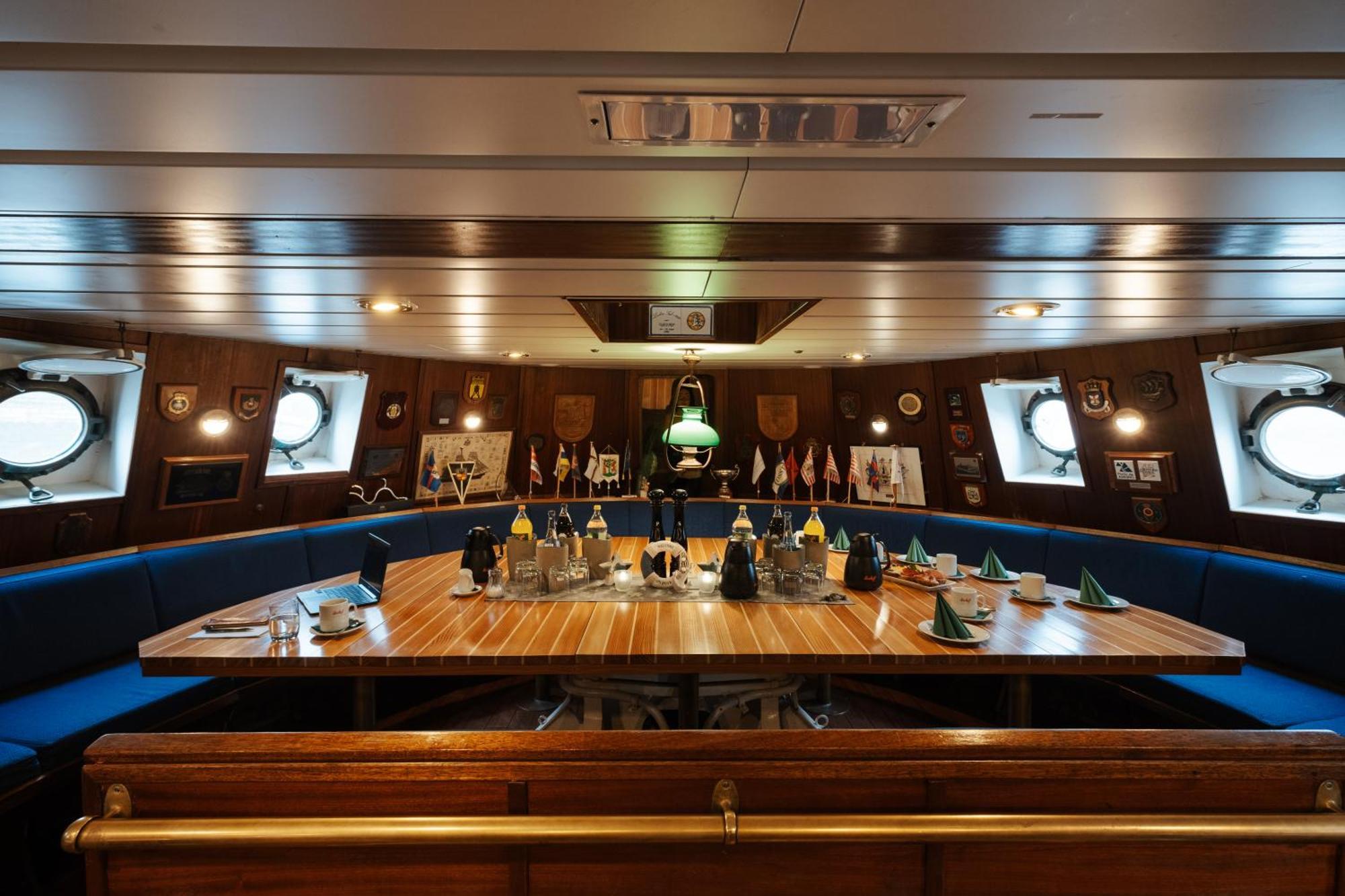 Hotel Alexander Von Humboldt - Schiff Brema